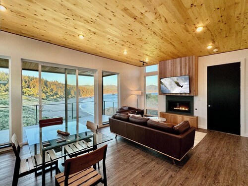 The Cove at Port Orford: King Salmon Suite