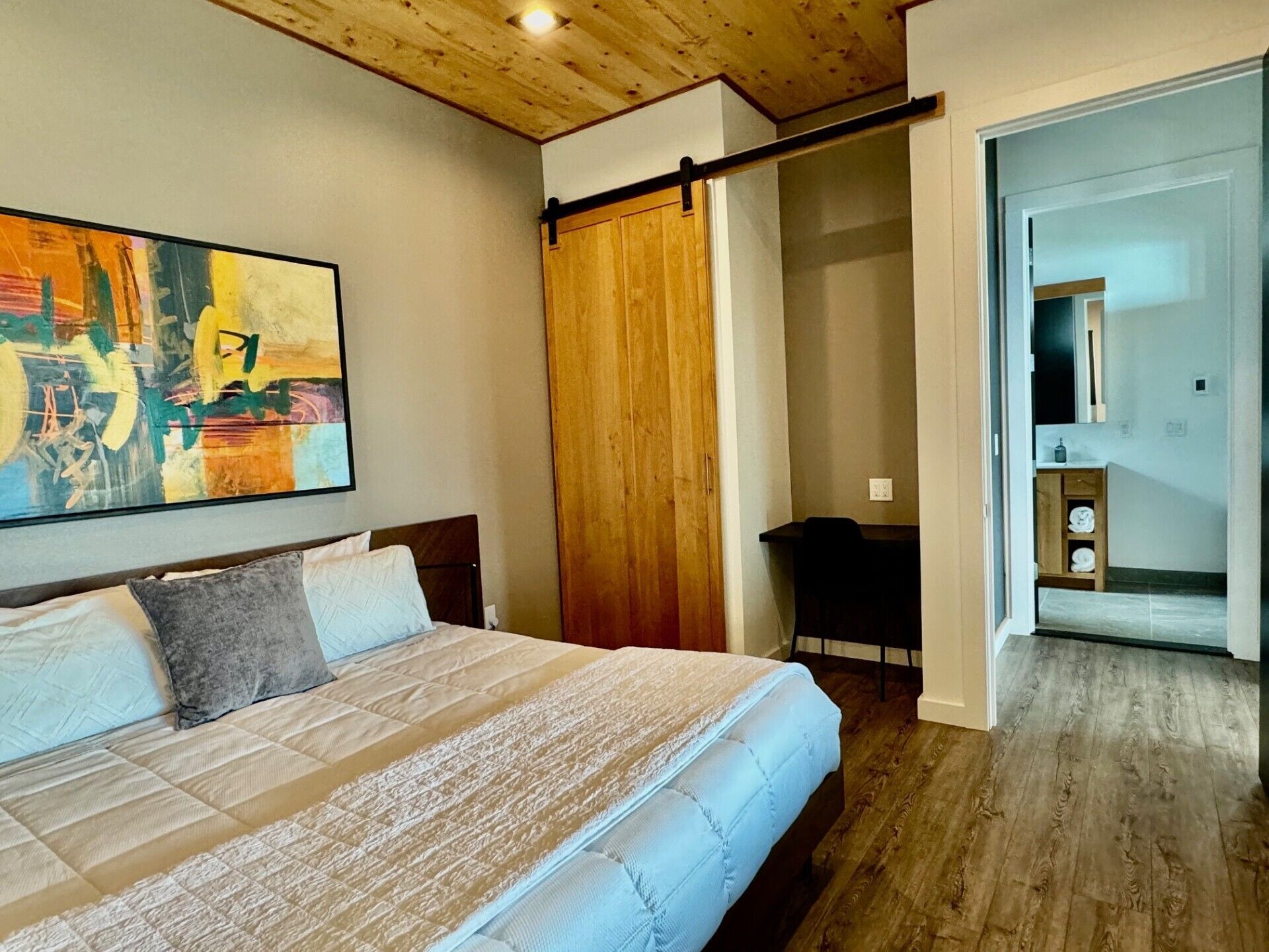 1 chambre, bureau, Wi-Fi, draps fournis