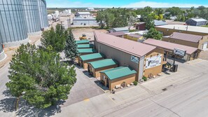 Exterior - Hansen Inn & Cabins, Cabin, Single King, No Smoking, No Pets (Wall)