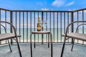 Property grounds - Winter Rates! Updated Oceanfront Suite @Ocean Park (Myrtle Beach)