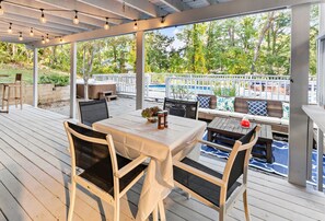 Outdoor dining - Near Mayflower! Pool & Hottub! Dogs OK! Slps 10! (Dennis)