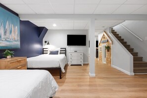 5 slaapkamers, een bureau, reisbedje, gratis wifi