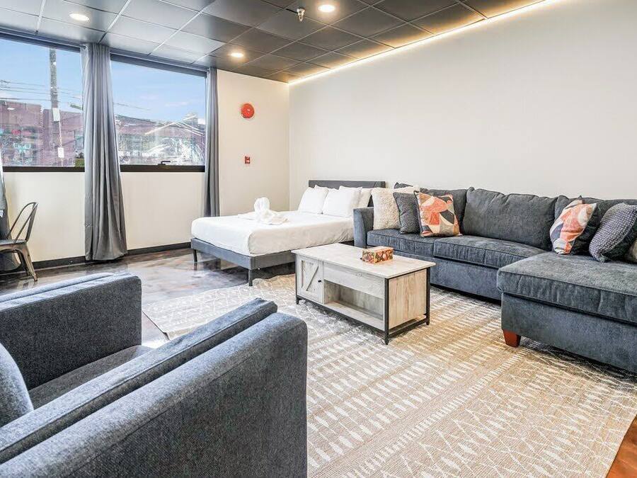 Studio, 1 Queen Bed with Sofa bed, Non Smoking, Kitchenette | WiFi (free)