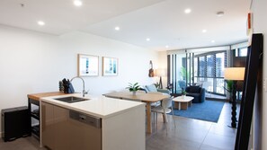Interior - Modern Splendour, Macquarie Park I90 (Macquarie Park)