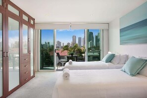 6 bedrooms, WiFi, bed sheets