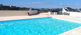 Maisonette 2 rooms Mezzanine 4 people with common outdoor pool, near beach