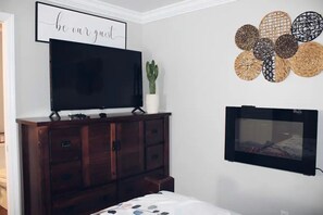 3 bedrooms, iron/ironing board, travel cot, free WiFi