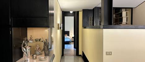 4 habitaciones, tabla de planchar con plancha, wifi y ropa de cama