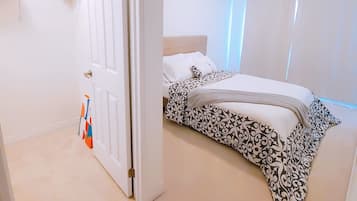 3 bedrooms, iron/ironing board, free WiFi, bed sheets