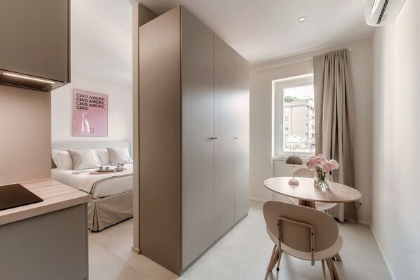 Fer et planche à repasser, Wi-Fi, draps fournis