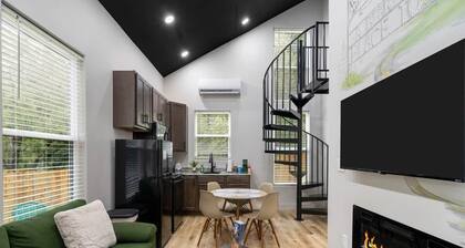 *NEW* Bristol’s Mountain Side Oasis