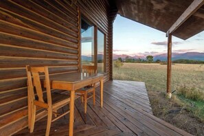 Outdoor dining - Teton Homestead: Cabin on 5 Acres + Epic Tetons (Driggs)