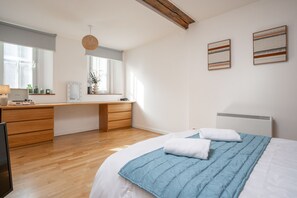 1 bedroom, desk, iron/ironing board, free WiFi