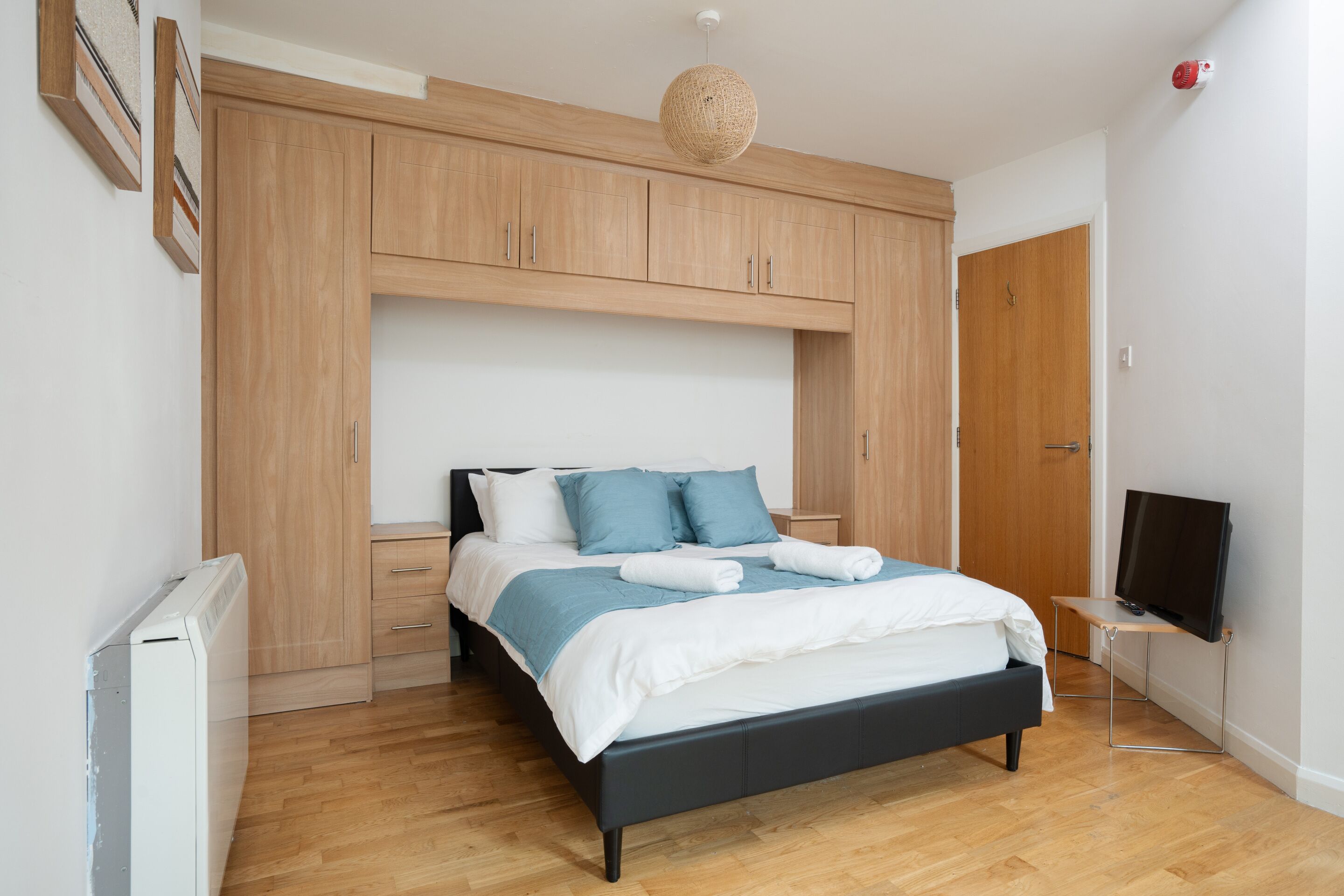 1 bedroom, desk, iron/ironing board, free WiFi