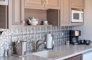 Fridge, microwave, oven, stovetop - Downtown ~ Near River & Trails ~ Palace Hotel (Salida)