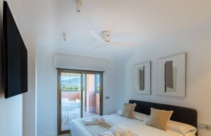 2 sovrum, strykjärn/strykbräda, resesäng och gratis wi-fi