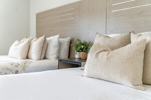 Deluxe Room, 2 Queen Beds, Non Smoking | Free WiFi, bed sheets