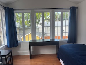 1 chambre, fer et planche Ă repasser, Wi-Fi gratuit, draps fournis
