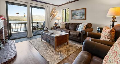 Shores Lakefront Condo - Lakefront Condo, Walk to Village, Dock, Pool