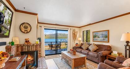 Shores Lakefront Condo - Lakefront Condo, Walk to Village, Dock, Pool