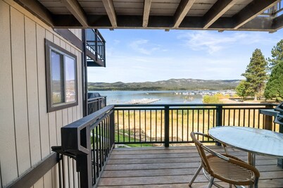 Shores Lakefront Condo - Lakefront Condo, Walk to Village, Dock, Pool