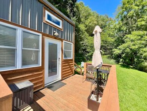 Outdoor dining - Riverview! Fall Discounts-Pet-friendly Fire-pit! (Todd)