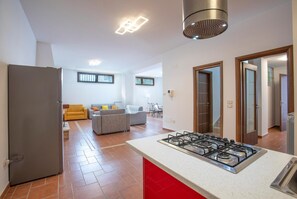 Interior - 3 bedroom amazing home in Caserta (Caserta)