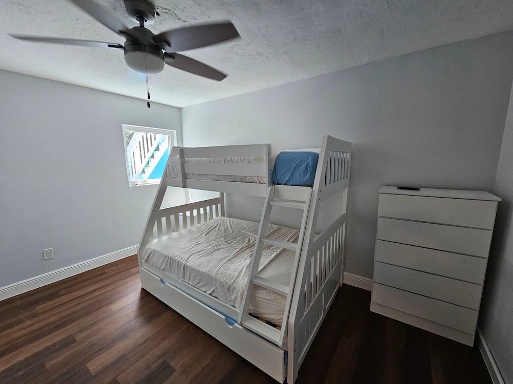 Seaside Cove your perfect beach getaway on beautiful Hutchinson