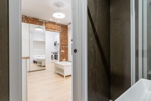 1 sovrum, strykjÀrn/strykbrÀda, gratis wi-fi och sÀngklÀder