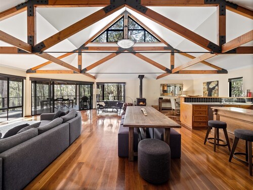 Calistoga Chalet | Luxury amongst the trees