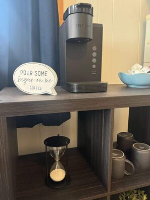 Kaffe og/eller kaffemaskine