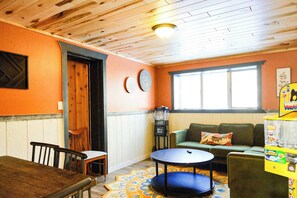 Interior - Winter Vacay Hangout at Powderhorn Mountain (Bessemer)