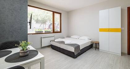 Perfect Stay Near Sea Garden 3