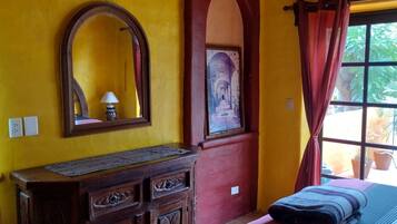 2 dormitorios, caja fuerte, wifi y ropa de cama