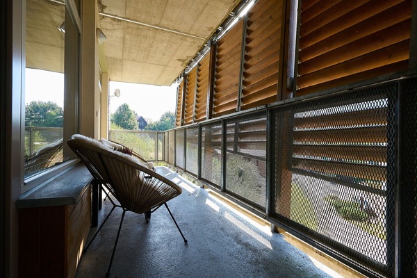 Ombre, Bois, Design Intérieur, Bâtiment, Fenêtre, Teintes Et Ombres, Engrener, Porte, Plante, Verre
