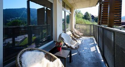 Cosy apartment for 7 people with WIFI, TV and balcony