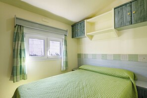 2 soverom, strykejern/-brett, wi-fi (inkludert) og sengetøy