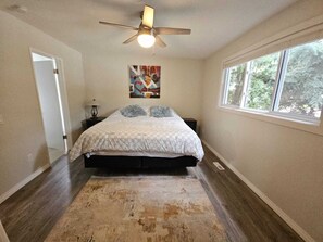 3 Schlafzimmer, Bügeleisen/Bügelbrett, WLAN, Bettwäsche