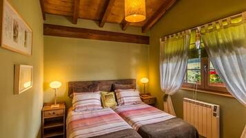 2 bedrooms, free WiFi, bed sheets