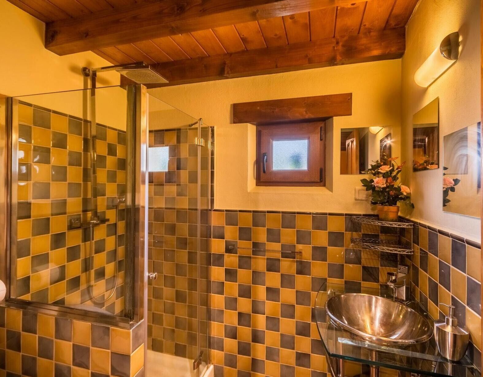 Douche, serviettes fournies