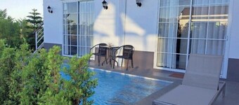 Rocky Pool Villa Khaoyai