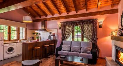 Country House 'Casa Eva' with Mountain View, Private Garden and Wi-Fi