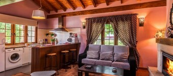 Casa rural 'Casa Eva' con vistas a la montaña, jardín privado y Wi-Fi