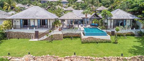 حمّام سباحة خارجي