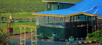 Amanya Tent Sleeps 5 with Balcony