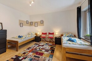 2 bedrooms, free WiFi, bed sheets