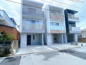 Exterior - Palace Oceanside (Chatan)