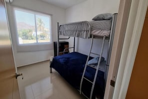 2 bedrooms, iron/ironing board, free WiFi, bed sheets - Rest in Las Ceibas (Manzanillo)