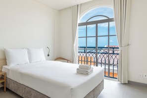 Panoramic Double Room, Ocean View | Desk, laptop workspace, soundproofing, free WiFi