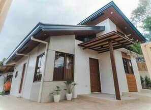 Exterior - Villa Adara by Araw Residences (Alfonso)